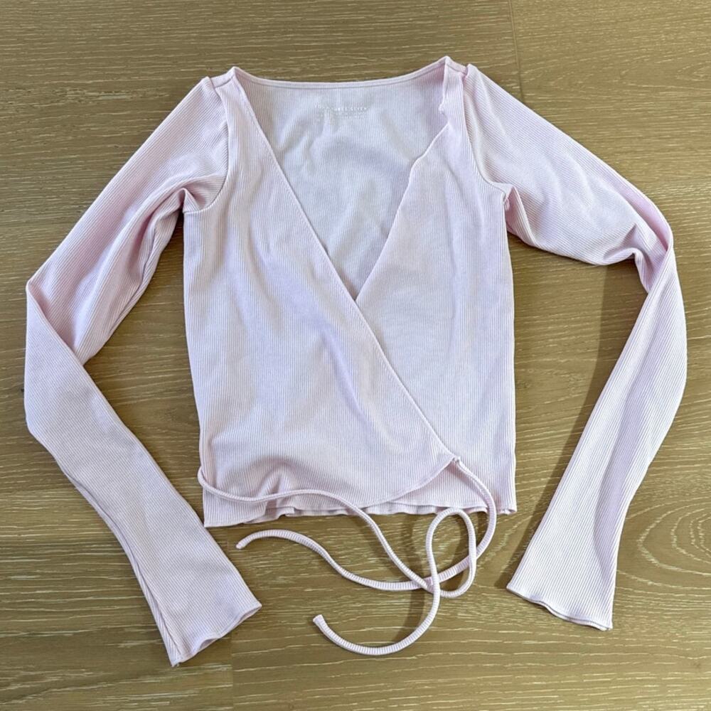 437 Studio Wrap Top Size XS Pink